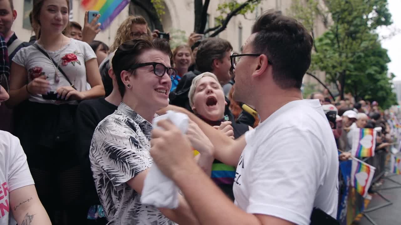 ⁣Best Wishes Warmest Regards A Schitts Creek Farewell 2020 1080p WEBRip x264 AAC5 1-[YTS BZ]