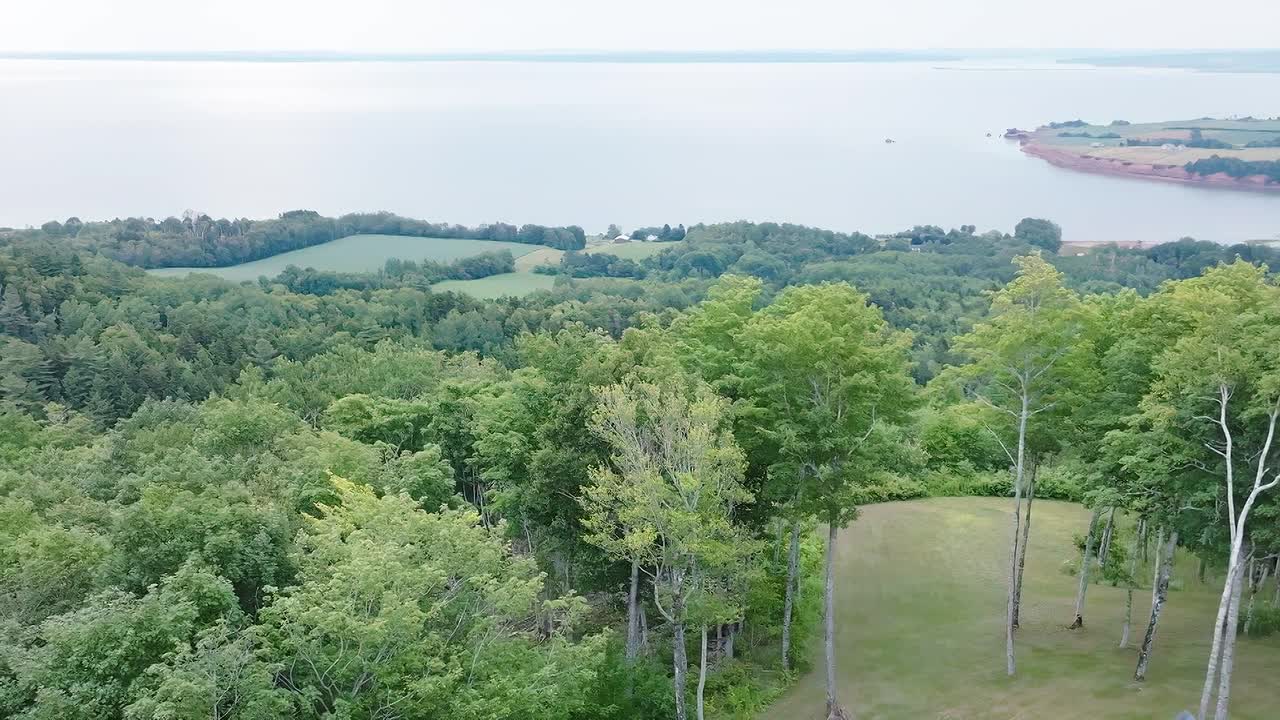 Oceanfront Property Hunt S02E18 1080p WEB h264-EDITH