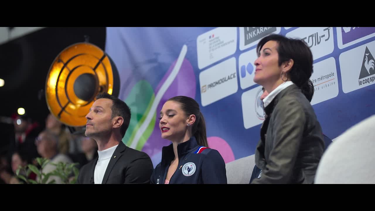 ⁣Glitter and Gold Ice Dancing S01E02 1080p WEB h264-EDITH