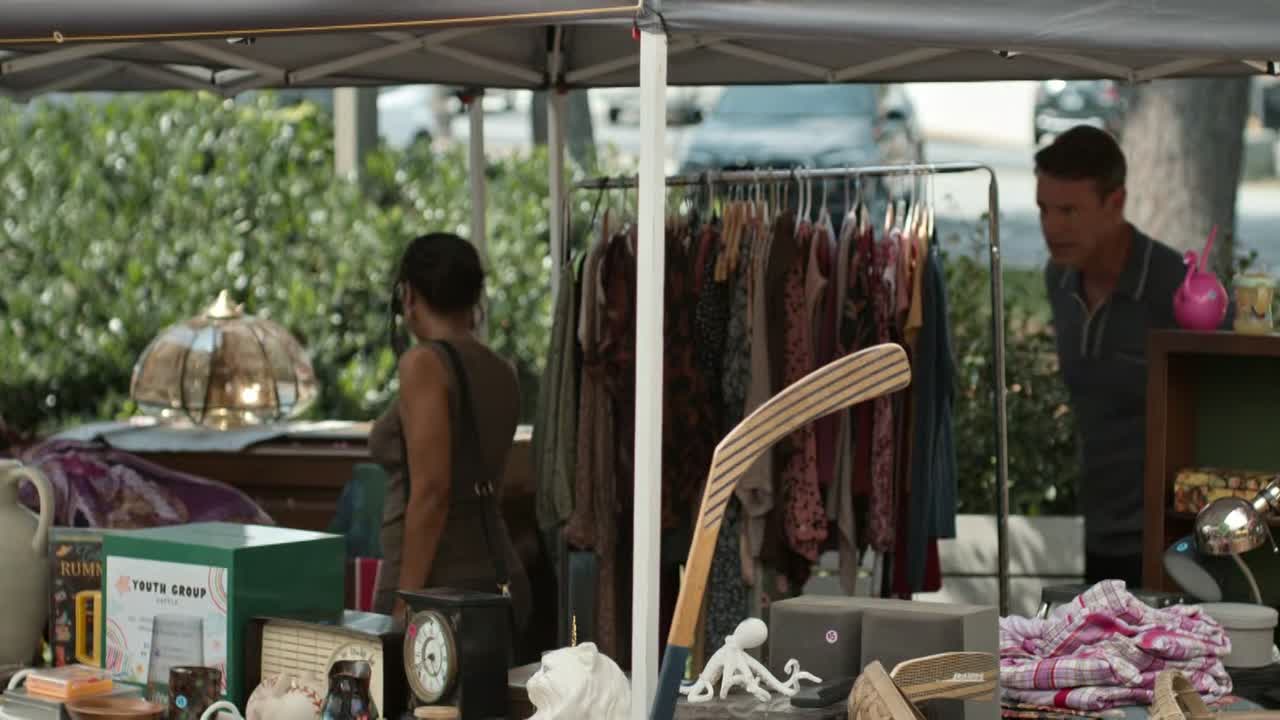 Its Not Like That S01E03 Transition Townhomes 1080p HEVC