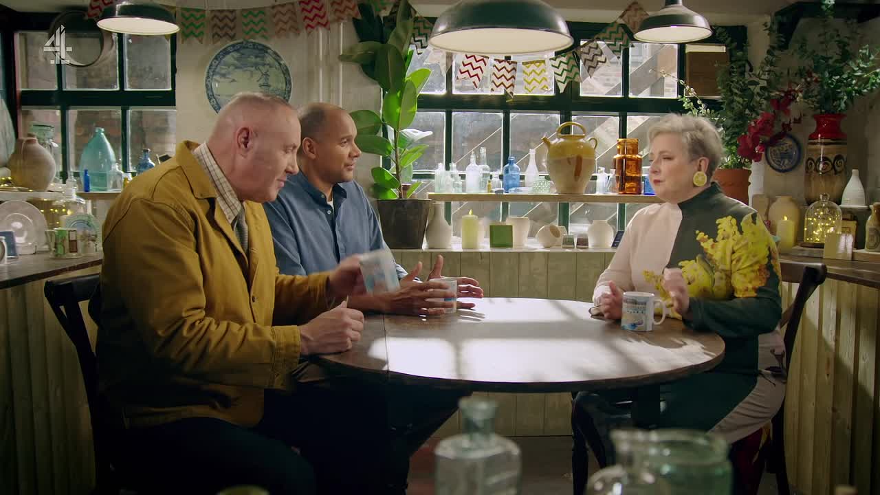 ⁣The Great Pottery Throw Down S09E05 1080p HDTV H264-DARKFLiX