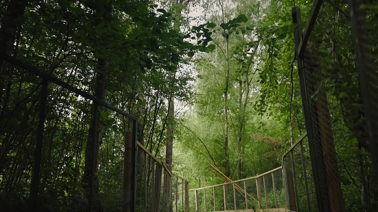 ⁣Vinnie Jones in the Country S03E02 720p WEB H264-JFF