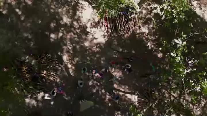 ⁣Parents d Eleves 2020 FRENCH HDRip XviD-EXTREME