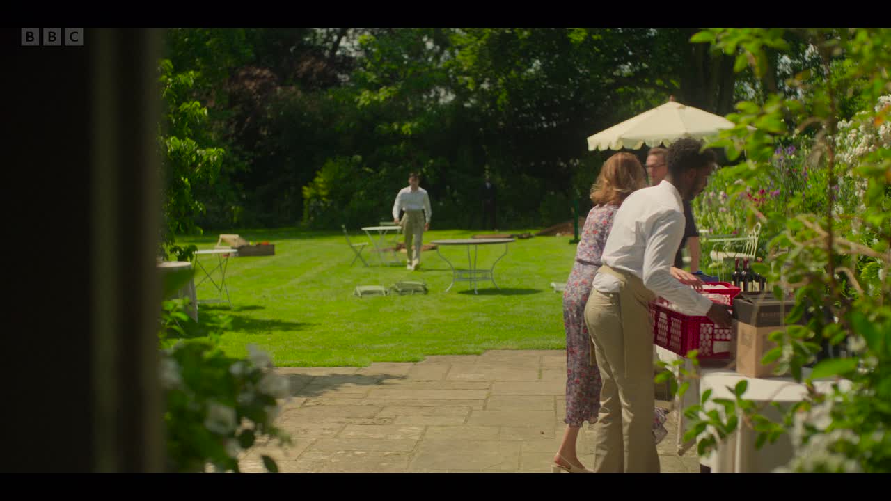 The Night Manager S02E01 HLG 2160p WEB h265-EDITH