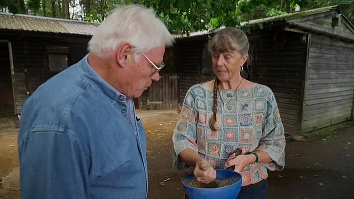 ⁣Prue Leiths Cotswold Kitchen S03E01-Angela Griffin