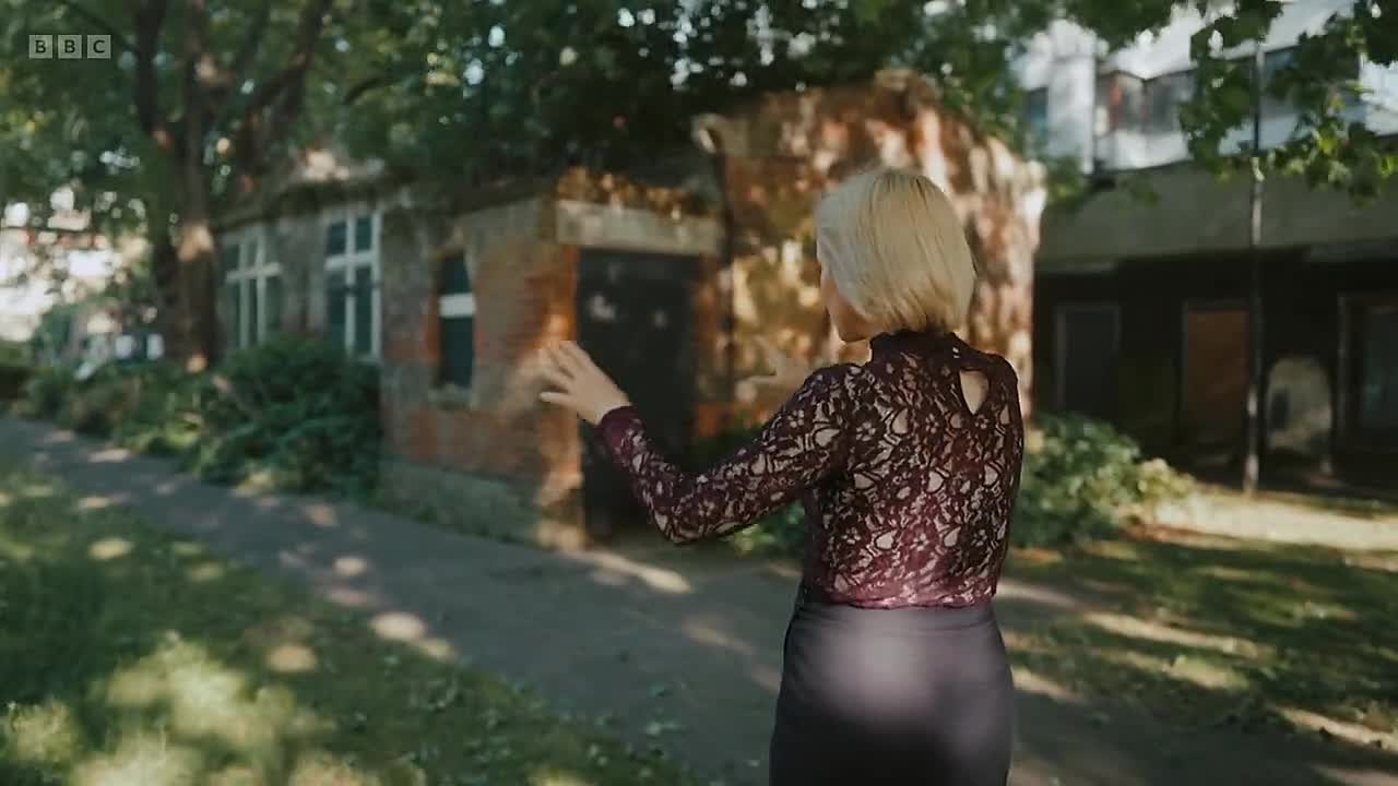 ⁣Lucy Worsley's  Victorian Murder Club S01E02