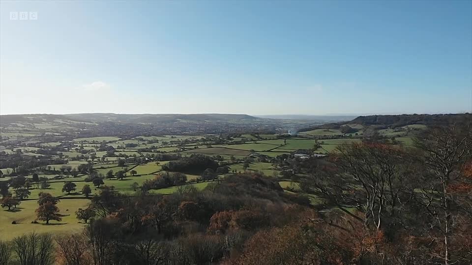 ⁣Lucy Worsley Victorian Murder Club S01E01