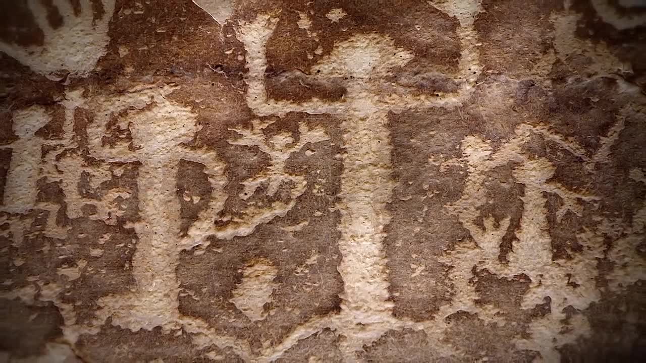 ⁣Mysteries at the Monument S02E03 -Headless Chicken, Boon Island, Sister Aimee