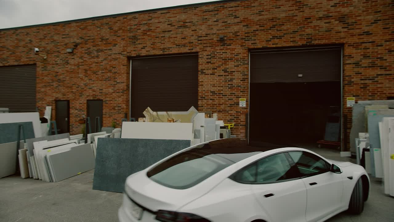 The Shrouds 2024 OAR 1080p BluRay DD 5 1 x264-MegaPeer