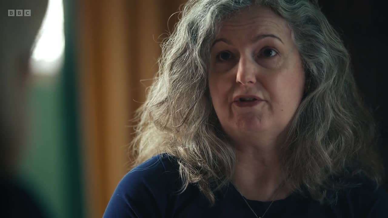 ⁣Lucy Worsleys Victorian Murder Club S01E03