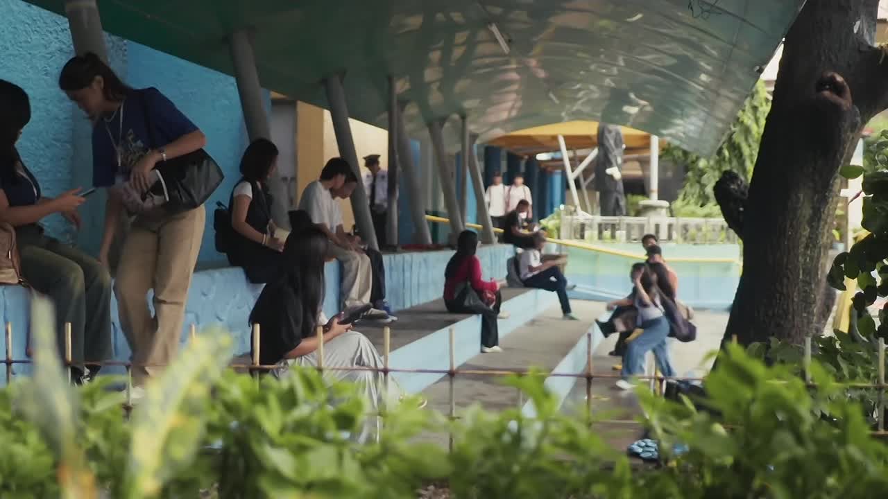 Basang Basa 2025 1080p WEB-DL HEVC x265 BONE