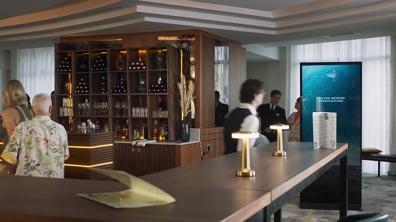 The Good Ship Murder S03E02 Cannes