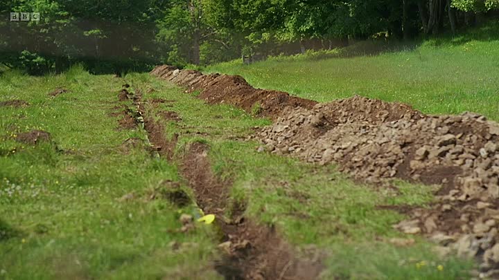 [www GoWatchSerie in] Banjo and Ros Grand Island Hotel S01E01