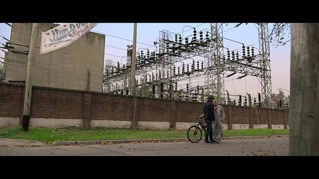 The Heart Knows 2025 720p NF WEB-DL DUAL DDP5 1 Atmos H 264-FLUX