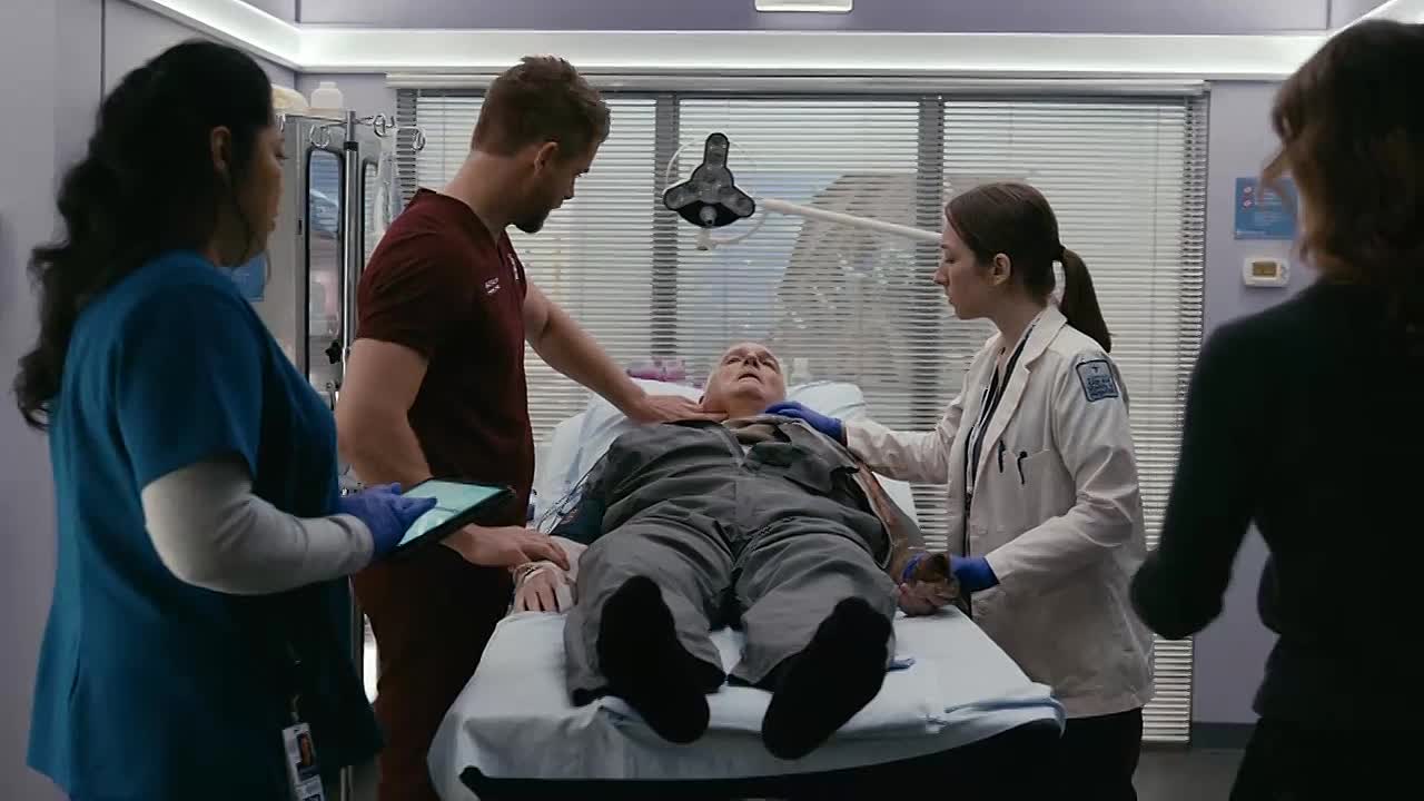 ⁣[www GoWatchSerie in] Chicago Med S11E08 Double Down
