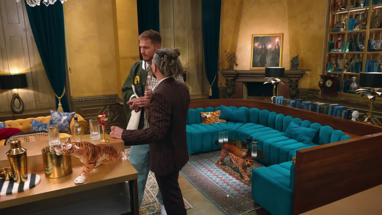 ⁣The Traitors 2023 S04E02 1080p HEVC x265-MeGusta[EZTVx to]