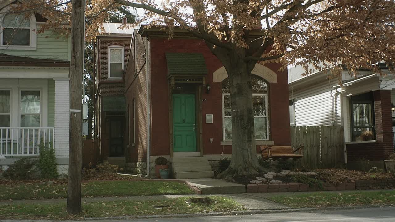 ⁣Were Not Safe Here 2025 1080p WEBRip x264 AAC5 1-[YTS BZ]