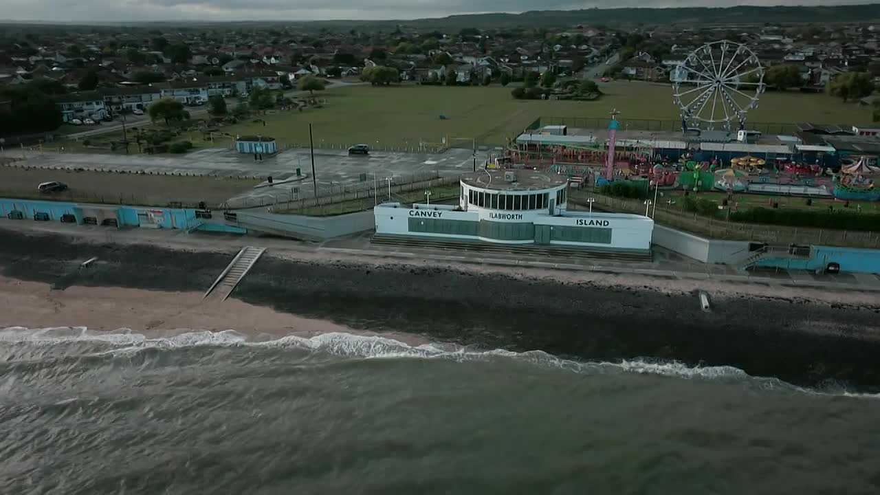 ⁣Social Media Monsters S01E08