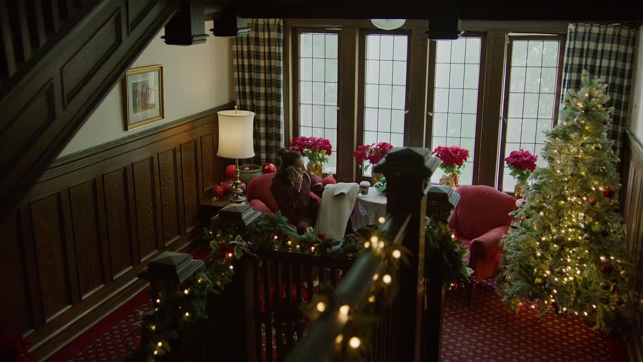 ⁣Christmas In Midnight Clear 2025 1080p WEBRip x264 AAC-[YTS BZ]