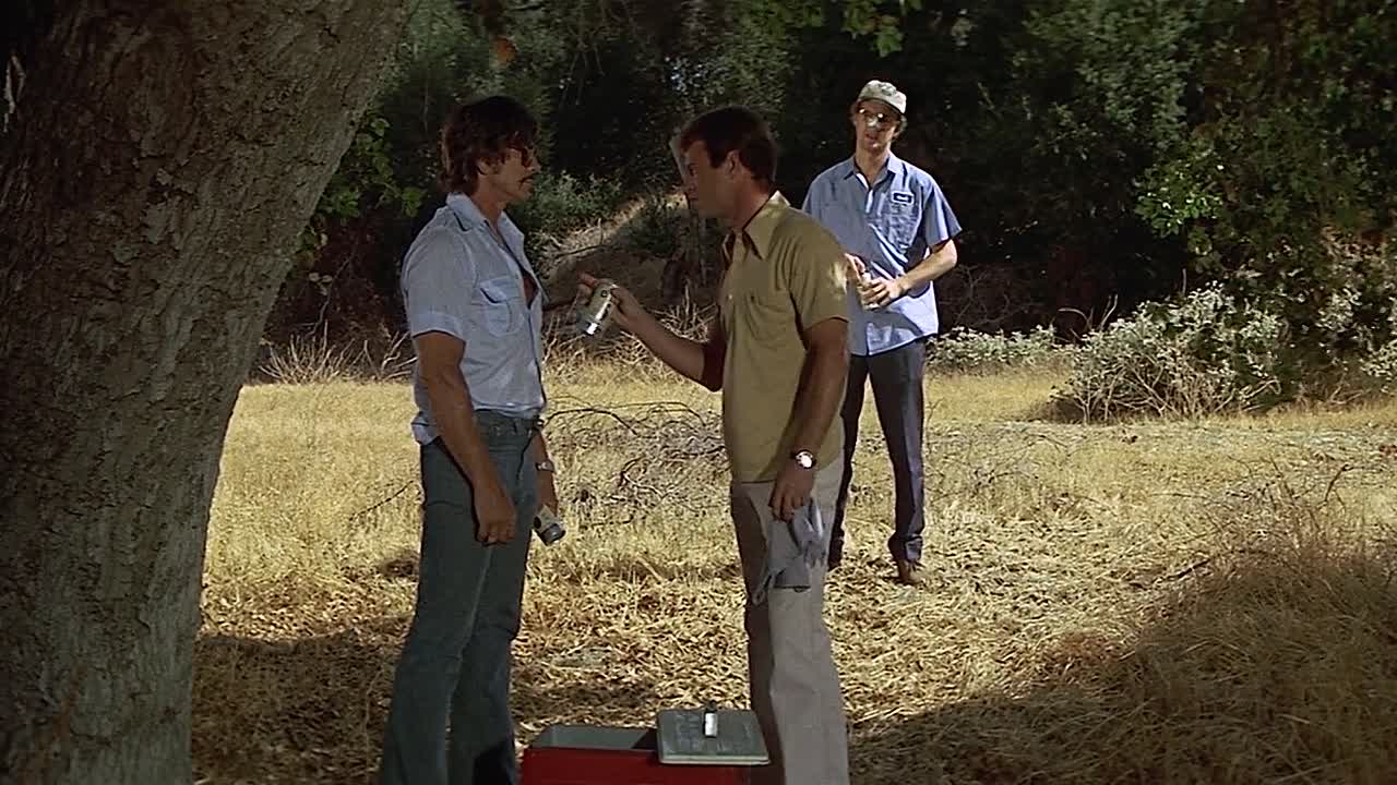 ⁣Breakout 1975 1080p BluRay x264-[YTS AG]