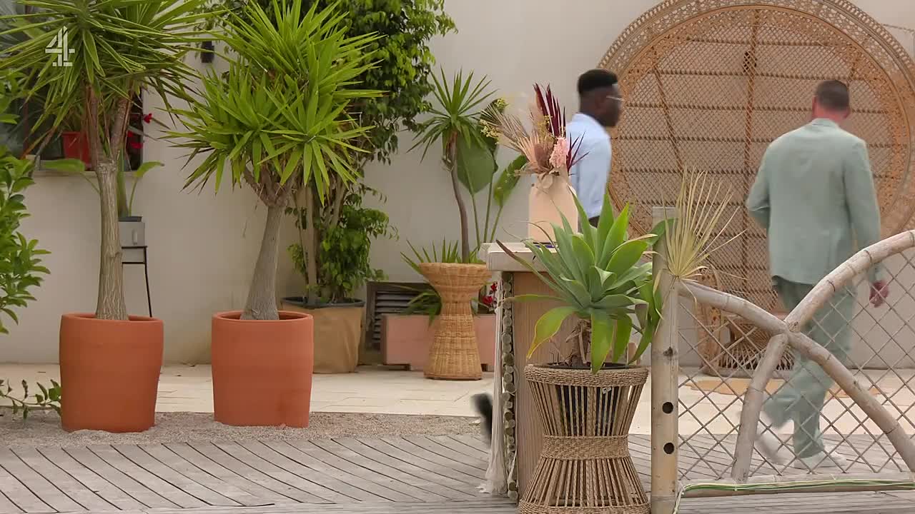 First-Dates-Beach-Club-S01E07