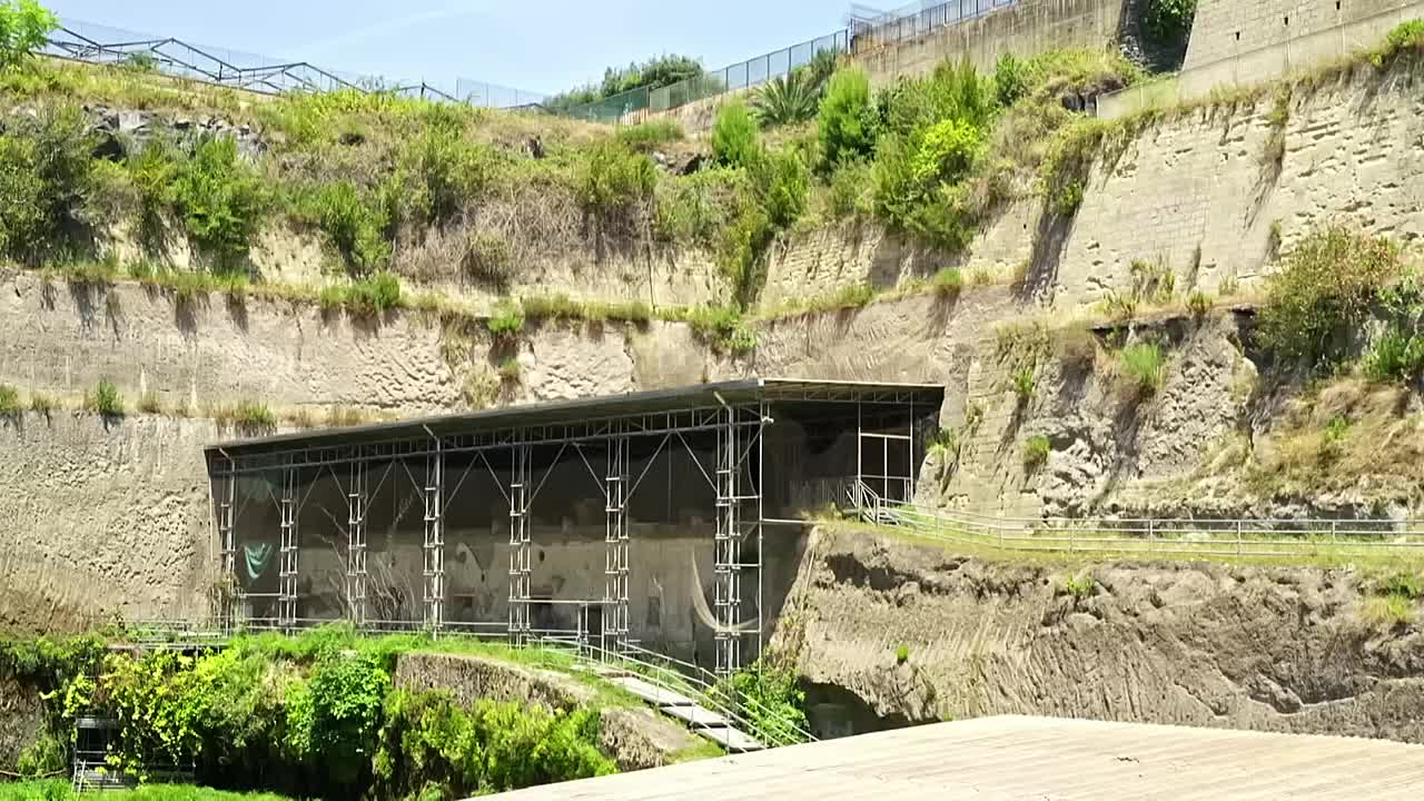 Roman Empire by Train with Alice Roberts S01E02 Im Spartacus 720p ALL4 WEB-DL