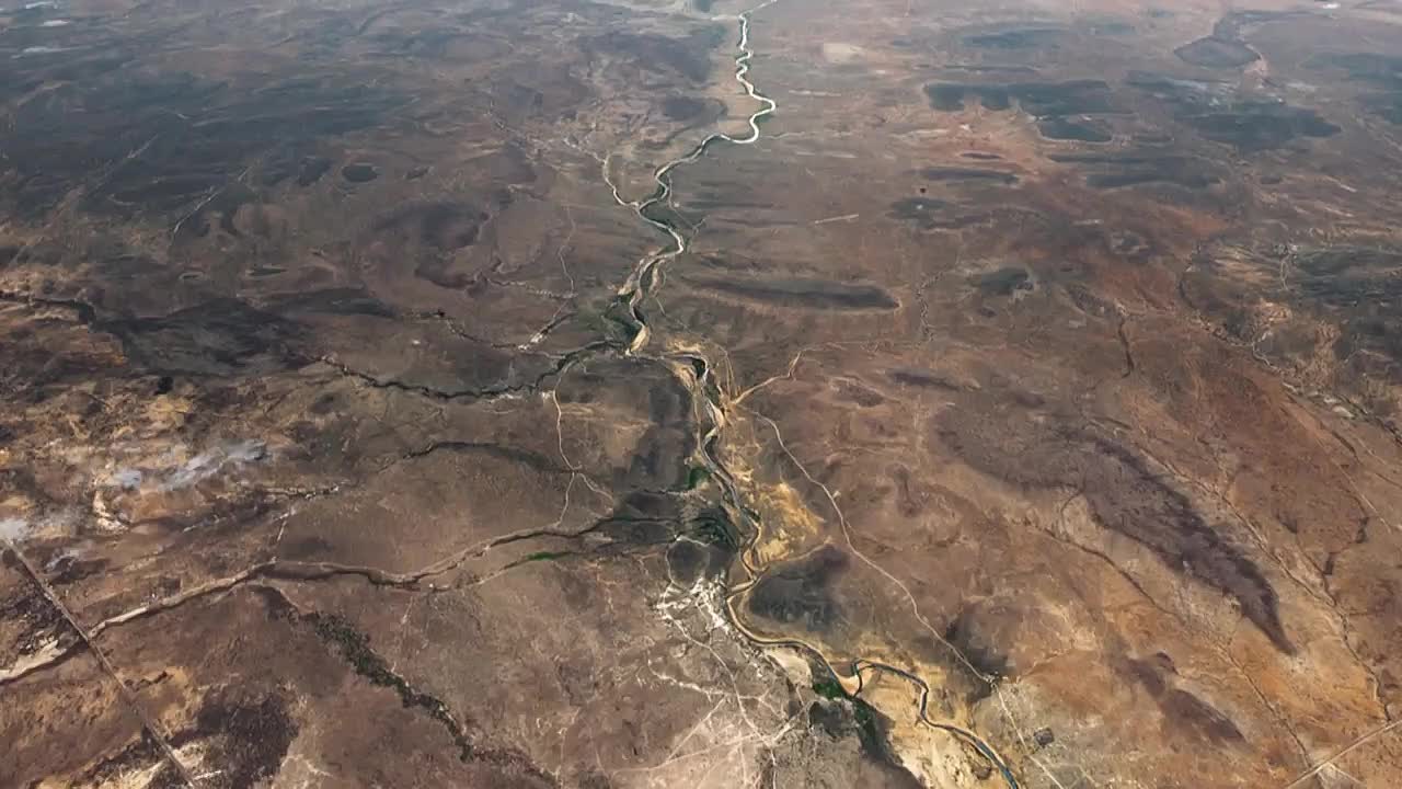 Nature S44E07 Parenthood Freshwater 720p x264 FENiX