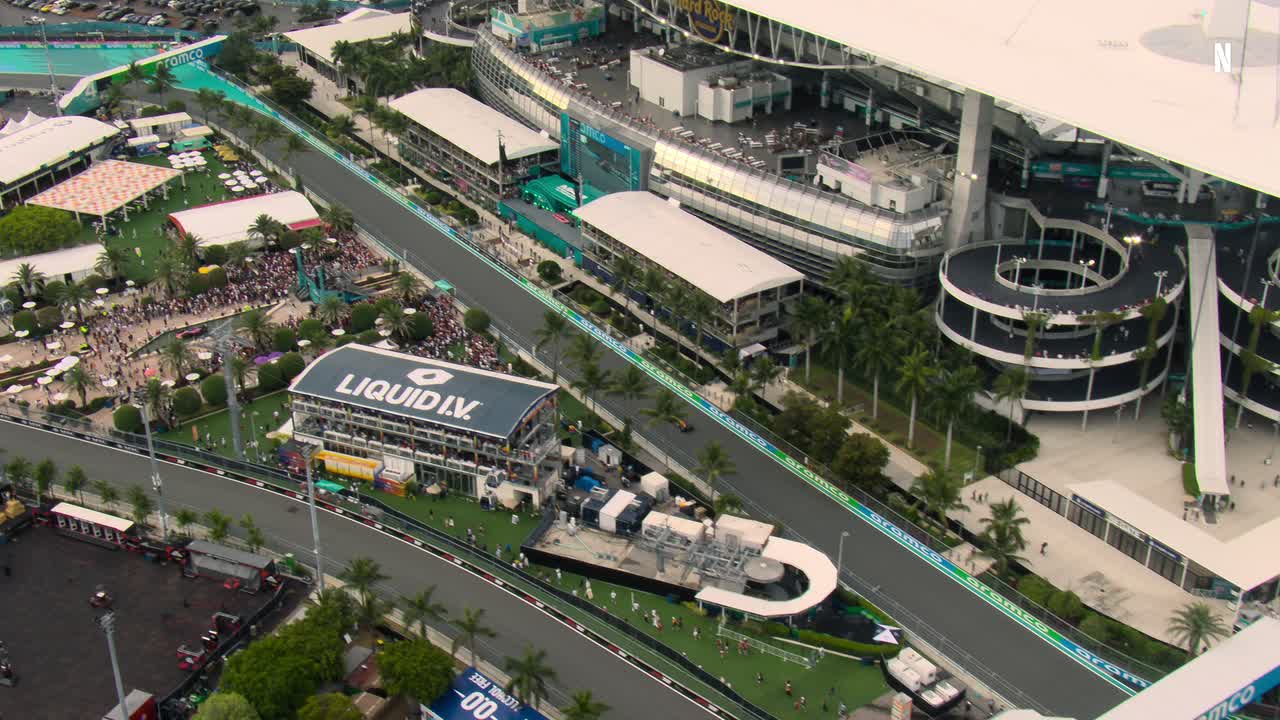 ⁣Formula 1 Drive to Survive S08E04 A Bull With No Horns 2160p ATVP WEB-DL DD