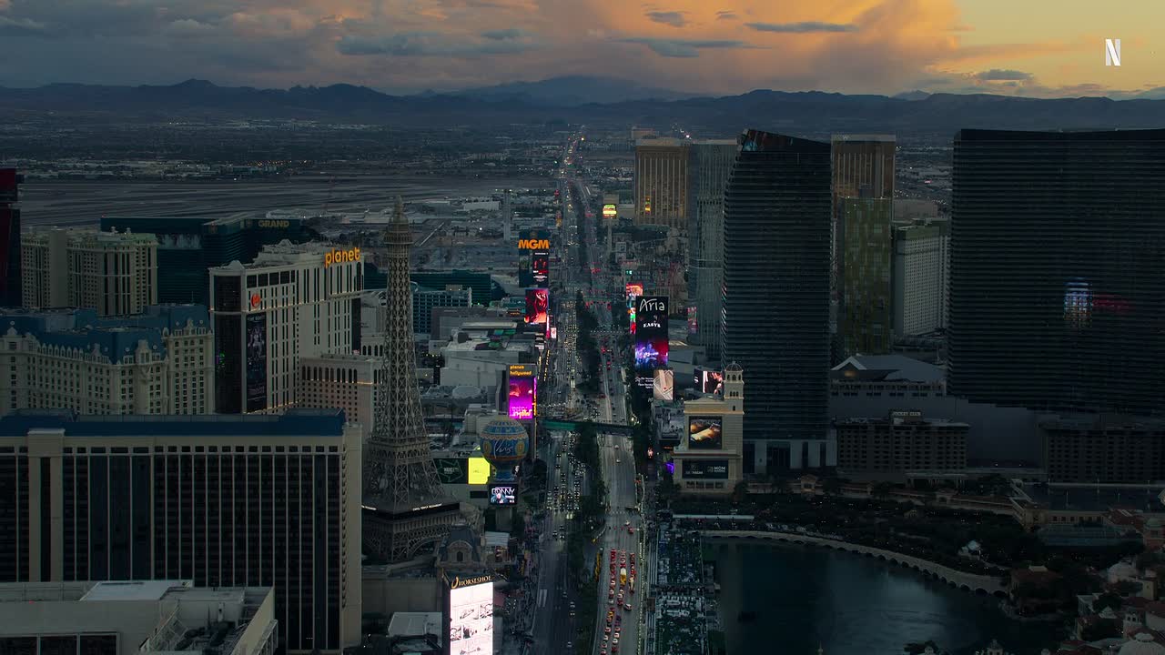 ⁣Formula 1 Drive to Survive S08E07 What Happens In Vegas 1080p ATVP WEB-DL D