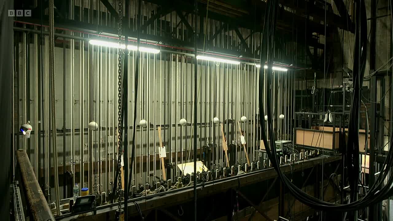 Bargain Hunt S73E17 720p WEB H264-JFF