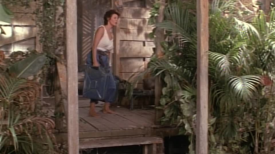 ⁣Trouble In Paradise 1989 720p WEBRip x264 AAC-[YTS BZ]