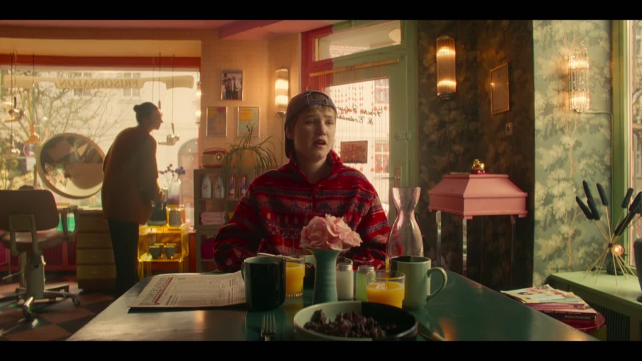 Crap Happens S01E08 1080p WEB h264-EDITH