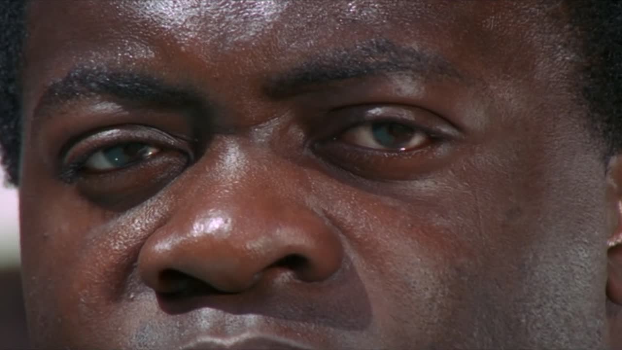 ⁣Bone 1972 1080p WEBRip x264 AAC-[YTS BZ]