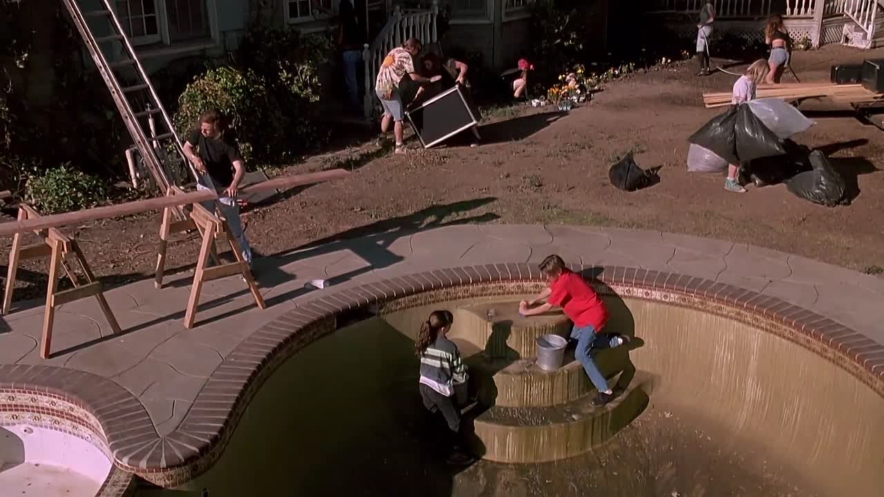 Don't Tell Mom The Babysitter's Dead 1991 1080p WEBRip x264-[YTS LT]