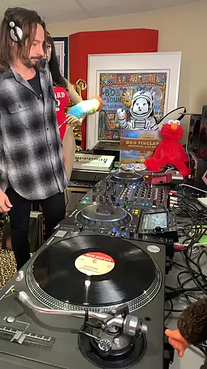 ⁣Bob Sinclar - Day 27 - Lockdown - Bob Sinclar Special _681577245947166