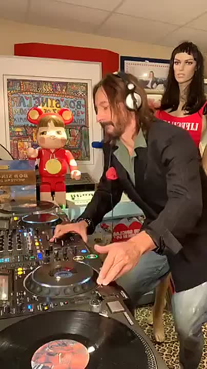 ⁣Bob Sinclar - Day 43 - Funk Session Volume 5 _256589332378190