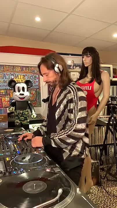 ⁣Bob Sinclar - Day 53 - Lockdown - UK Soul Session _253851589002583