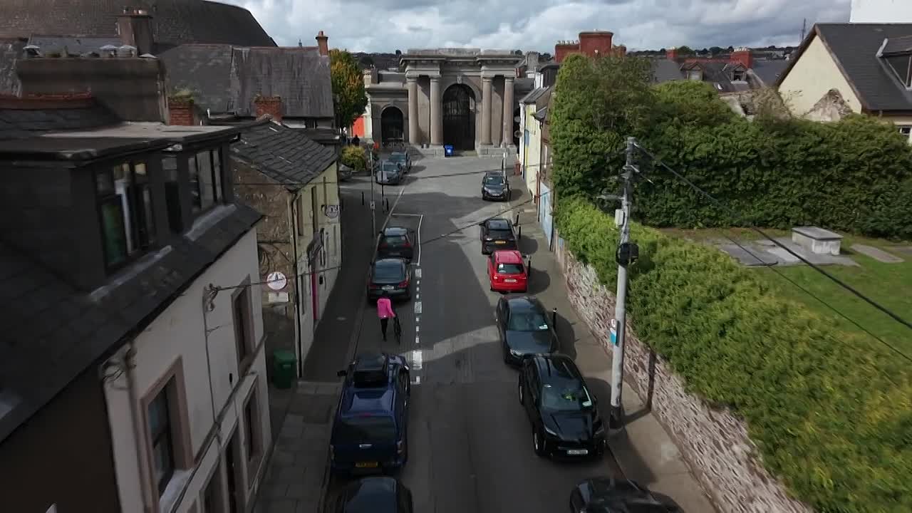 tour de fred ireland part deux s02e04 720p WEB H264-JFF