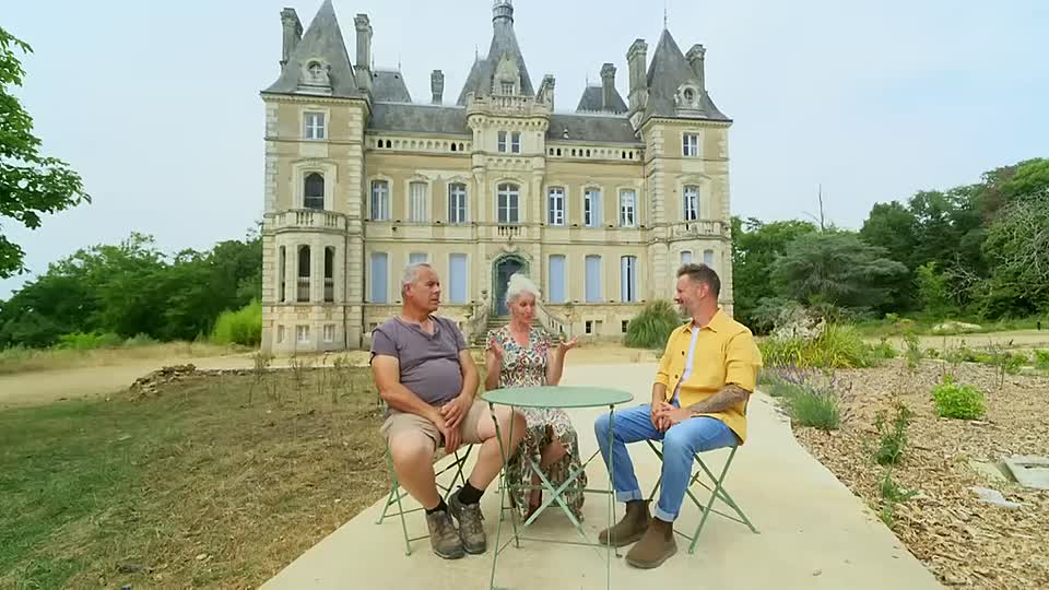 Chateau DIY -Win the Dream S01E10