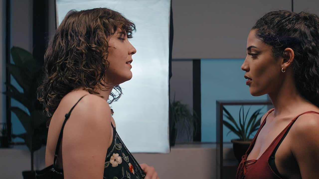 ⁣Dinner To Die For 2025 1080p WEBRip x264 AAC-[YTS BZ]