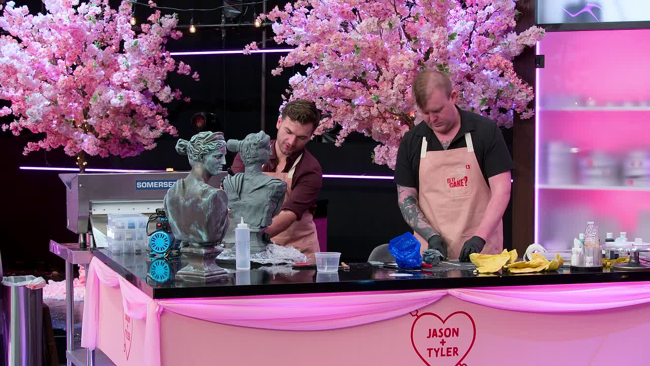 Is It Cake Valentines S01E01 1080p WEB h264-EDITH