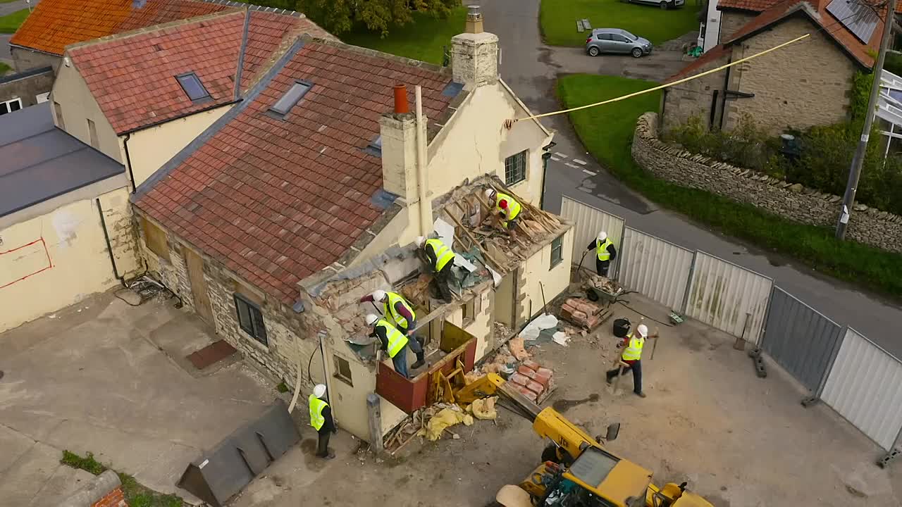 Our Yorkshire Pub Rescue with Jon Richardson S01E01 720p WEB H264-JFF