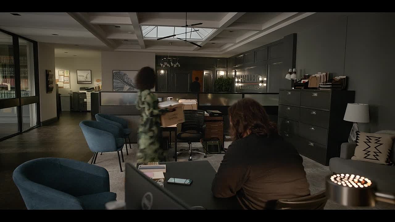 The Lincoln Lawyer S04E07 Honor Among Thieves 720p NF WEB-DL DDP5 1 Atmos H 2