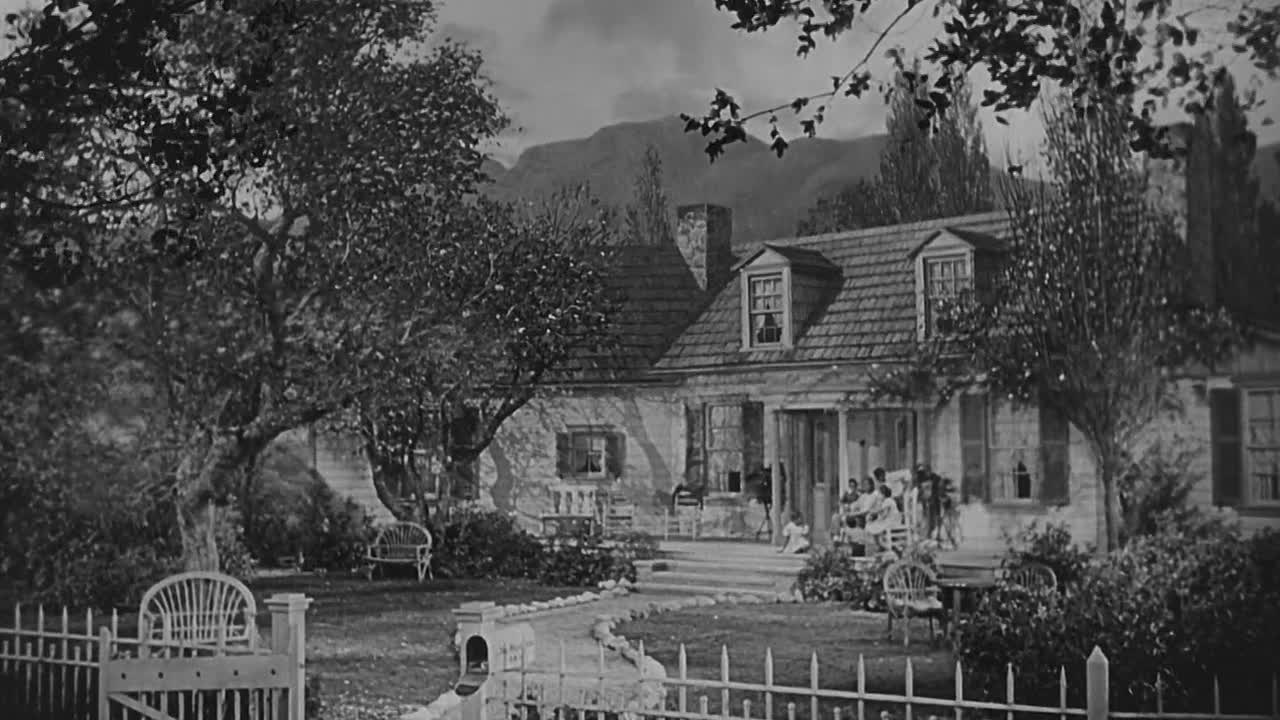 ⁣Stormy Weather 1943 1080p BluRay x264 AAC-[YTS BZ]