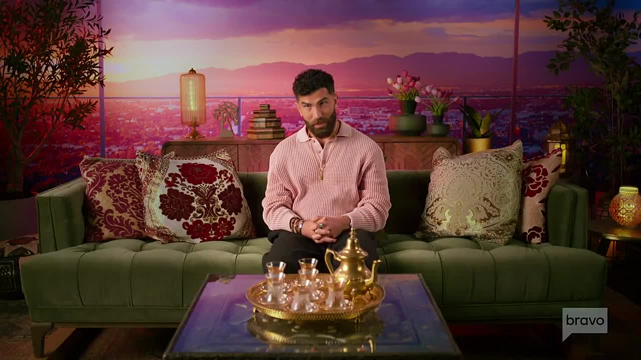 The Valley Persian Style S01E07-HDTV-X264-NGP - DoodStream