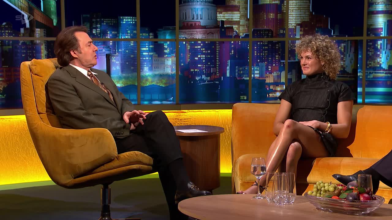 The Jonathan Ross Show S23E01 1080p HDTV H264-DARKFLiX