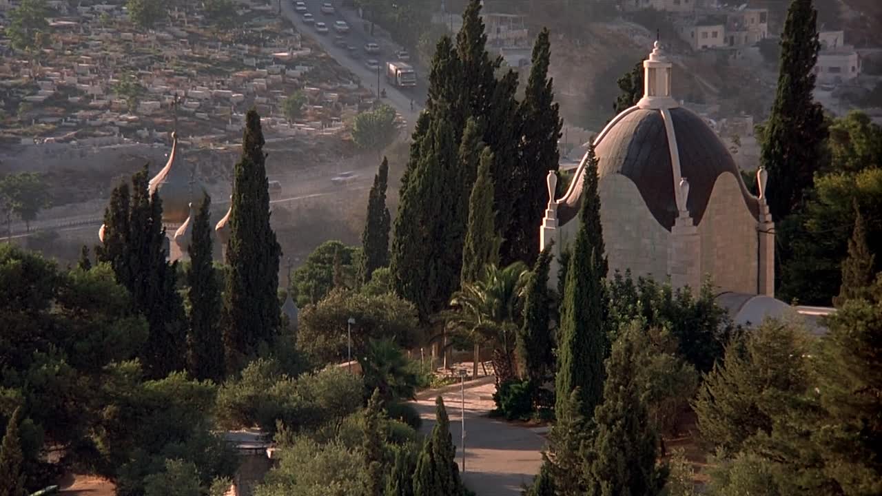 ⁣The Minion 1998 1080p BluRay x264 AAC-