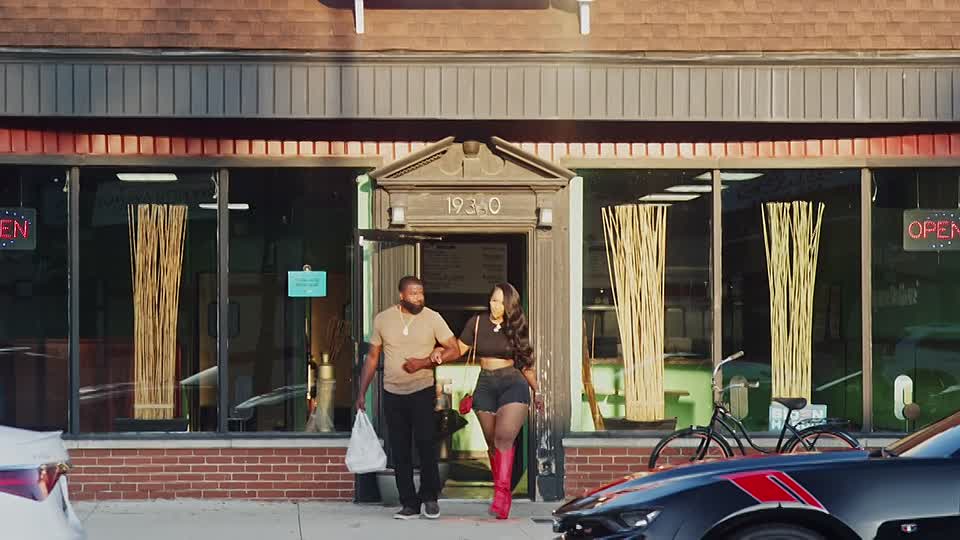 Play the Field 2025 720p TUBI WEB h264-NoRBiT