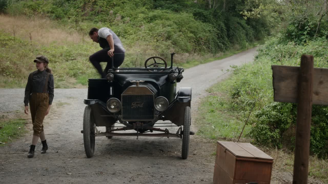 When Calls the Heart S13E06 1080p WEB-DL Opus 2 0 H265-WoKE