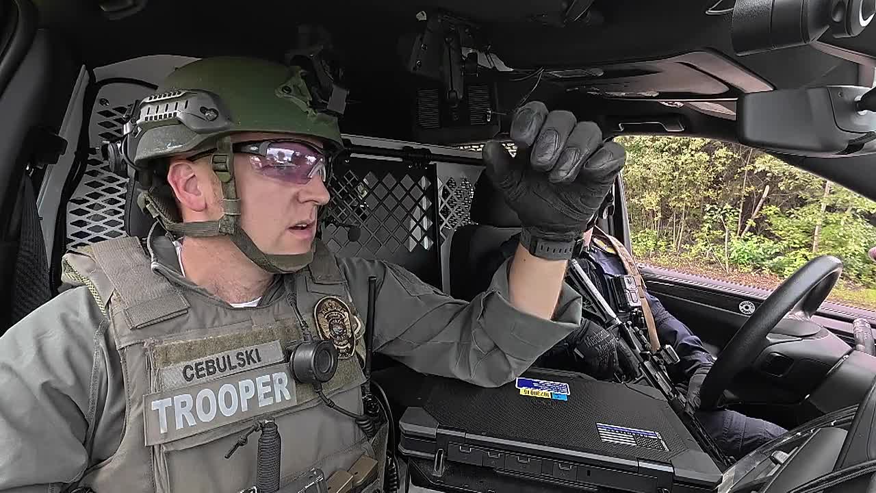 ⁣Alaska State Troopers S08E06
